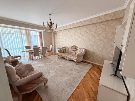 Elan №6380321 - Bakı, Nizami m., 3 otaqlı, 110 m², 14/18 mərtəbə
