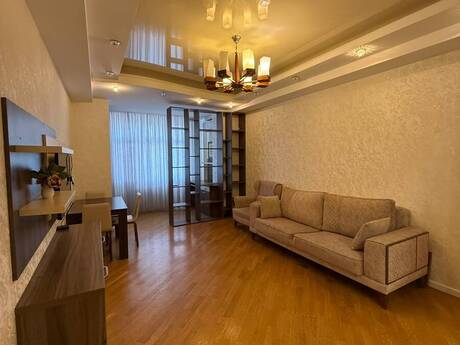 Kirayə 3 otaqlı mənzil, 150 m², Şah İsmayıl Xətai: 1 250 ₼/ay 3