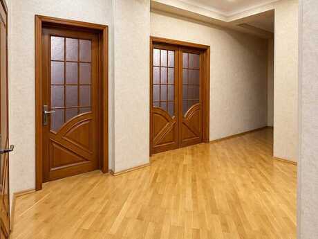4 otaqlı mənzil, 180 m², 28 May: 530 000 ₼ 3