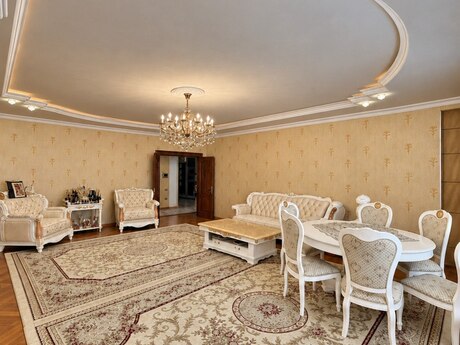 4-room apartment, 212 m², Elmlər Akademiyası: 580 000 ₼ 2
