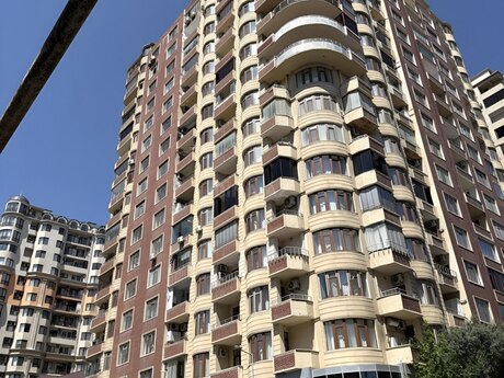 Elan №6472588 - Bakı, Gənclik m., 4 otaqlı, 170 m², 17/17 mərtəbə