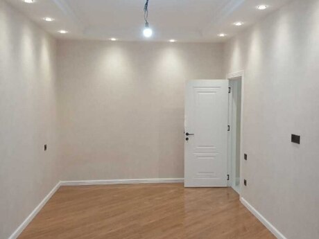 2 otaqlı mənzil, 75 m², 28 May: 290 000 ₼ 2