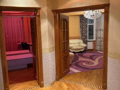 3 otaqlı mənzil, 117 m², İnşaatçılar: 270 000 ₼ 2