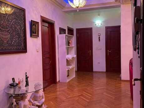 4-room apartment, 138 m², 8 Noyabr: 430 000 ₼ 2