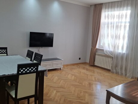 Elan №6472720 - Bakı, Şah İsmayıl Xətai m., 3 otaqlı, 106 m², 3/16 mərtəbə