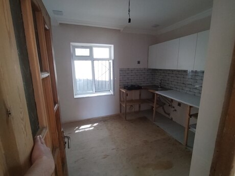 5 otaqlı həyət evi, 110 m², Binə: 51 000 ₼ 4