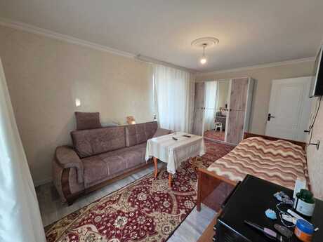 Elan №6472777 - Bakı, Bakıxanov q., 1 otaqlı, 40 m², 3/4 mərtəbə