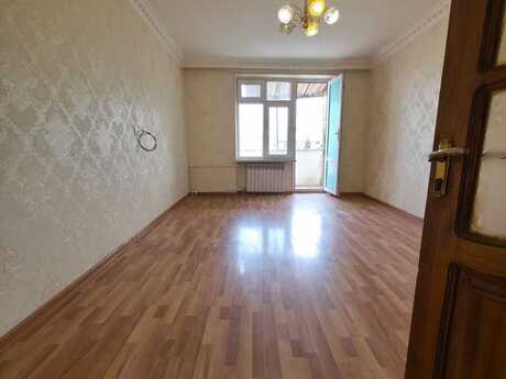 Elan №6472799 - Bakı, Qara Qarayev m., 3 otaqlı, 80 m², 5/5 mərtəbə