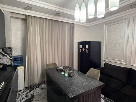 5-room apartment for rent, 200 m², 20 Yanvar: 2 200 ₼/mo 3