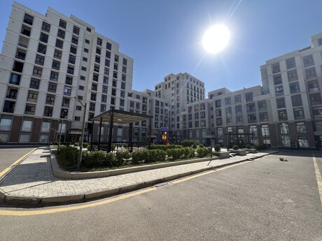 3-комнатная квартира, 131 м², 8 Noyabr: 425 000 ₼ 2