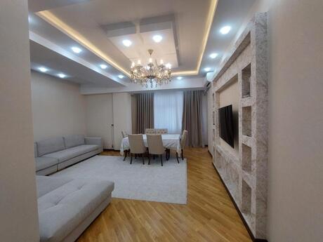 4-комнатная квартира, 175 м², Memar Əcəmi: 379 500 ₼ 4