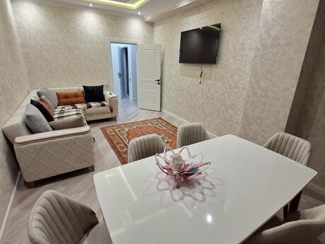 Аренда: 3-комнатная квартира, 110 м², Qara Qarayev: 1 000 ₼/мес 2