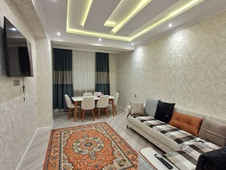 3 Qara Qarayev