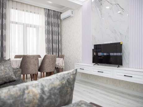 Kirayə 2 otaqlı mənzil, 65 m², Nəriman Nərimanov: 999 ₼/ay 2
