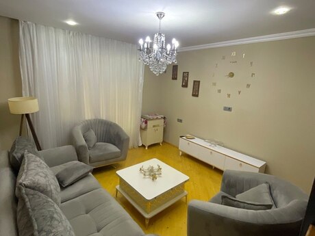 2 otaqlı mənzil, 70 m², Bakıxanov: 160 000 ₼ 2