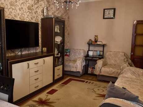 Gənclikdə 2 otaqlı köhnə tikili mənzil satılır, 50 m², 170 000 AZN, şəkil 4 / 12