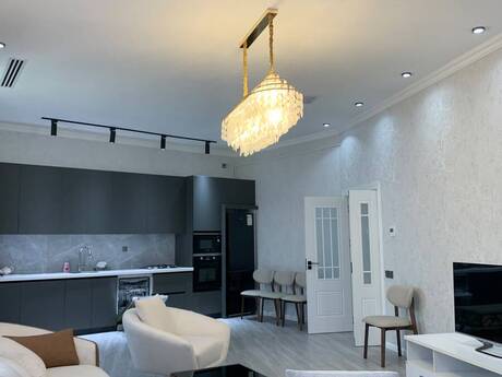 Kirayə 3 otaqlı mənzil, 130 m², Ağ şəhər: 2 300 ₼/ay 4