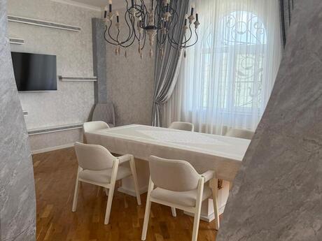 5 otaqlı həyət evi, 227 m², Binə: 250 000 ₼ 4