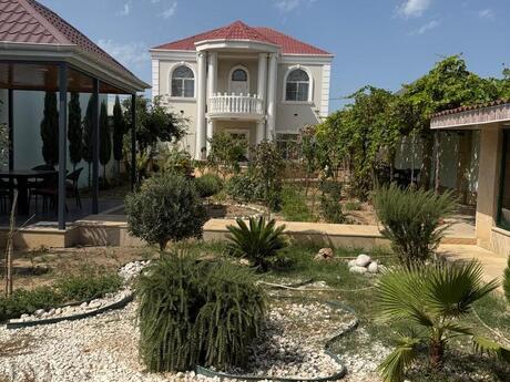 5 otaqlı həyət evi, 227 m², Binə: 250 000 ₼ 2