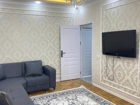 2-комнатная квартира, 55 м², İnşaatçılar: 150 000 ₼ 2