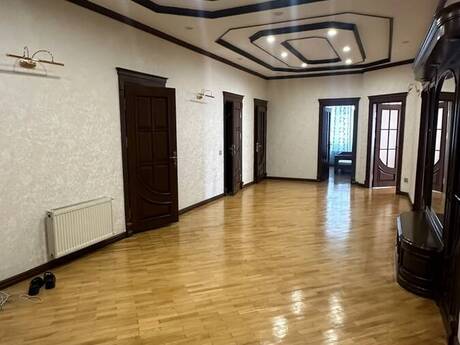 Kirayə 4 otaqlı mənzil, 240 m², 28 May: 1 800 ₼/ay 5
