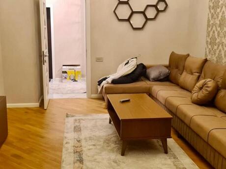 Kirayə 2 otaqlı mənzil, 85 m², 28 May: 1 299 ₼/ay 2