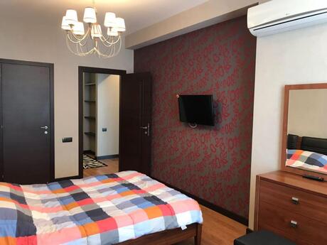 Kirayə 4 otaqlı mənzil, 190 m², 28 May: 1 500 ₼/ay 5