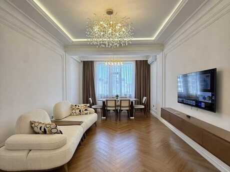3 otaqlı mənzil, 118 m², Gənclik: 420 000 ₼ 2