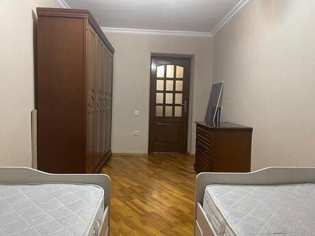 3-room apartment for rent, 65 m², Neftçilər: 750 ₼/mo 5