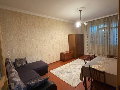 Elan №6473476 - Bakı, Memar Əcəmi m., 2 otaqlı, 72 m², 5/5 mərtəbə