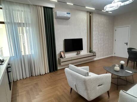 3-комнатная квартира, 90 м², 8 Noyabr: 358 000 ₼ 2