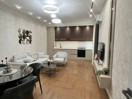 3 rooms · 90 m² · floor 13/17, 8 Noyabr
