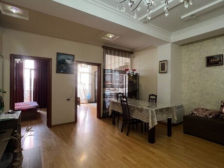 2 otaqlı mənzil, 70 m², İnşaatçılar: 168 000 ₼ 3