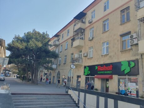 3 Qara Qarayev