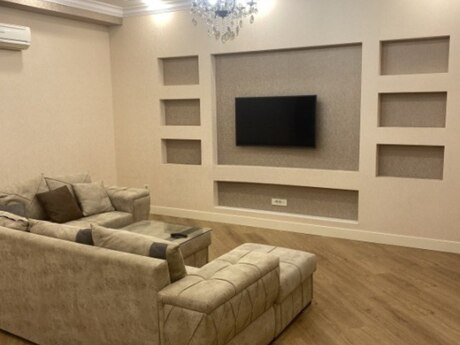 Kirayə 3 otaqlı mənzil, 146 m², Xətai: 1 499 ₼/ay 2