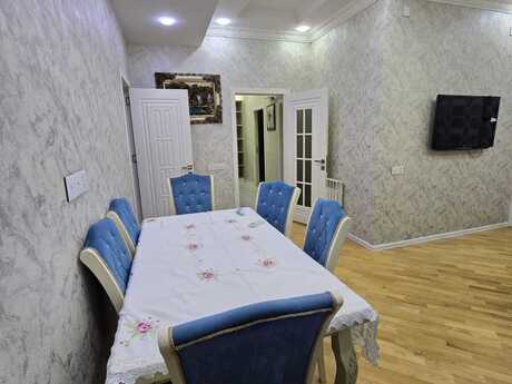 Аренда: 3-комнатная квартира, 95 м², Xalqlar Dostluğu: 800 ₼/мес 2