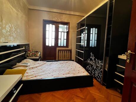 4 otaqlı mənzil, 120 m², 20 Yanvar: 233 000 ₼ 5
