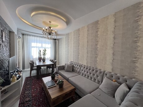 3 otaqlı mənzil, 110 m², İnşaatçılar: 215 000 ₼ 2