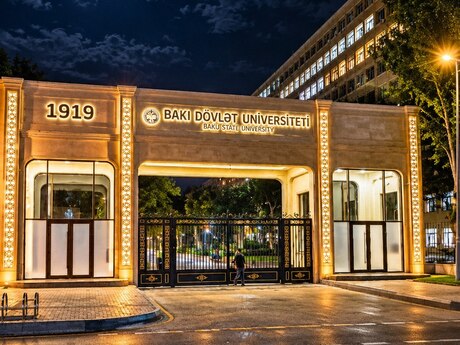 4 otaq · 187 m² · 10/17 mərtəbə, Elmlər Akademiyası