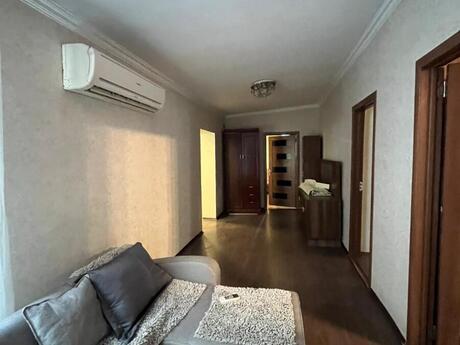 Kirayə 4 otaqlı mənzil, 120 m², 28 May: 1 000 ₼/ay 2