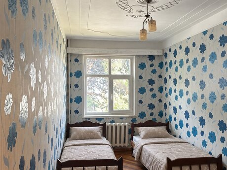 Elan №6473803 - Bakı, Memar Əcəmi m., 3 otaqlı, 80 m², 2/5 mərtəbə