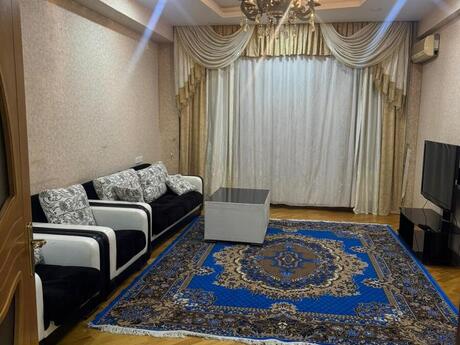 Elan №6473824 - Bakı, 8 Noyabr m., 3 otaqlı, 152 m², 11/15 mərtəbə