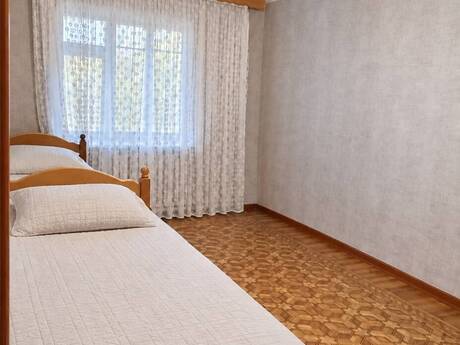 3-room apartment for rent, 95 m², Yeni Günəşli: 650 ₼/mo 4