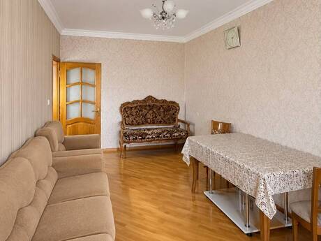 Elan №6473831 - Bakı, Yeni Günəşli q., 3 otaqlı, 95 m², 1/9 mərtəbə