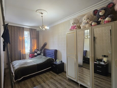 3 otaq · 44 m² · 2/5 mərtəbə, Memar Əcəmi
