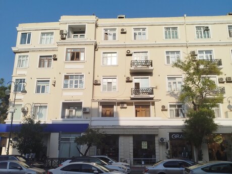 3 otaqlı mənzil, 74 m², Nəsimi: 235 000 ₼ 2