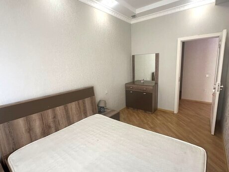 Kirayə 2 otaqlı mənzil, 70 m², Qara Qarayev: 700 ₼/ay 4