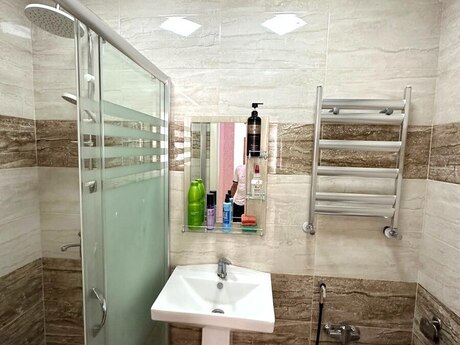 Kirayə 2 otaqlı mənzil, 70 m², Qara Qarayev: 700 ₼/ay 5
