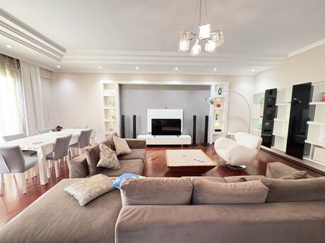 Elan №6474002 - Bakı, 28 May m., 3 otaqlı, 150 m², 5/17 mərtəbə