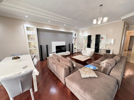 Kirayə 3 otaqlı mənzil, 150 m², 28 May: 1 500 ₼/ay 4